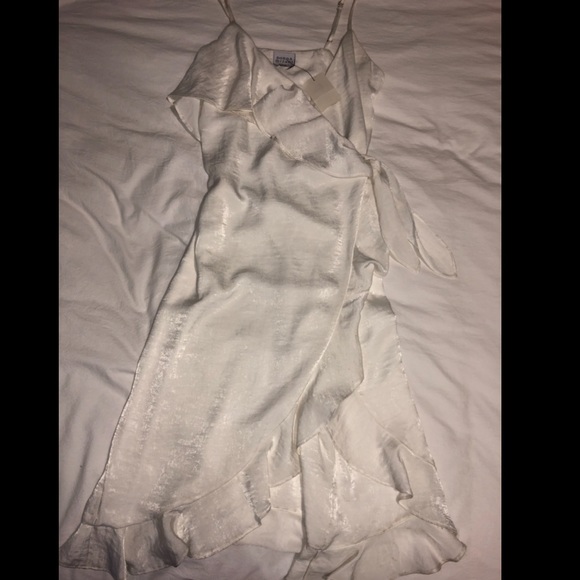 NWT Donna Mizani Kate Midi Dress White